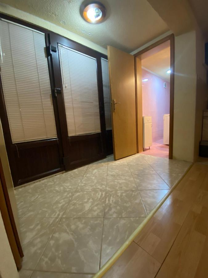 Apartman Benjamin Lejlighed Tuzla Eksteriør billede